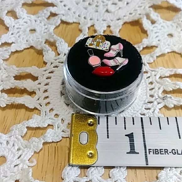 Floating Jewelry Charms, miniatures for floating jewelry lockets - Picture 2 of 2